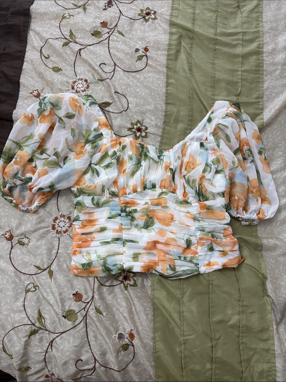 Floral Puff-Sleeve Crop Top in White and Orange